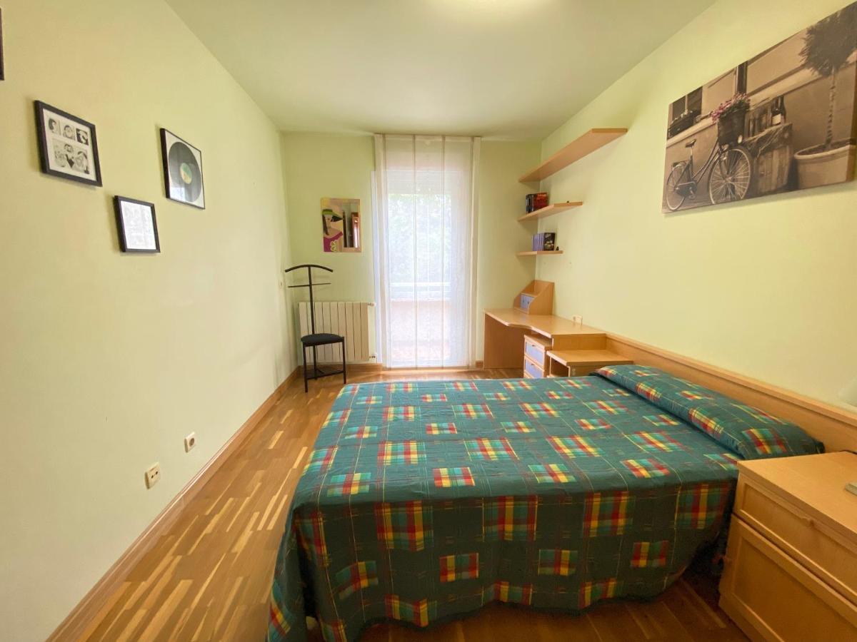Casa Chalet Jardin Particular Ideal Grupos Y Familias Baranain ภายนอก รูปภาพ
